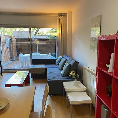 Apartamentos City Beach Barcelona Bagian luar foto