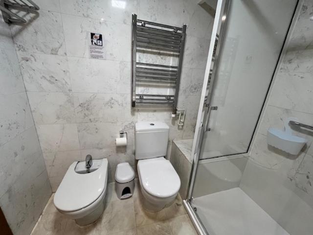 Apartamentos City Beach Barcelona Bagian luar foto