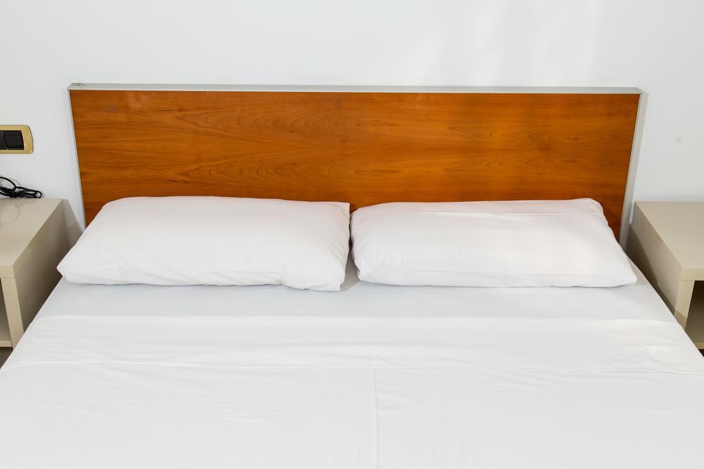 Apartamentos City Beach Barcelona Bagian luar foto