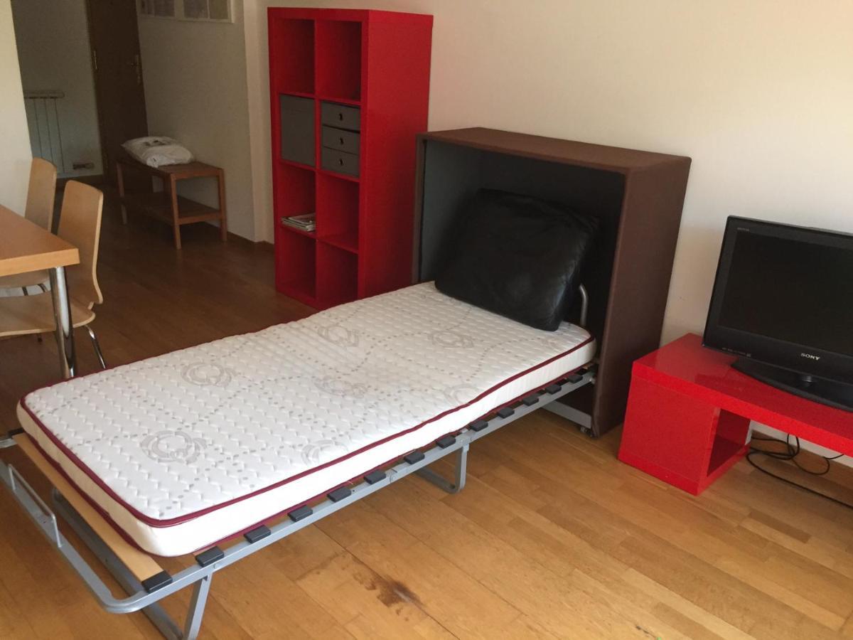 Apartamentos City Beach Barcelona Bagian luar foto